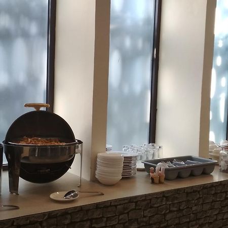 Kitara Hotel 자카르타 외부 사진